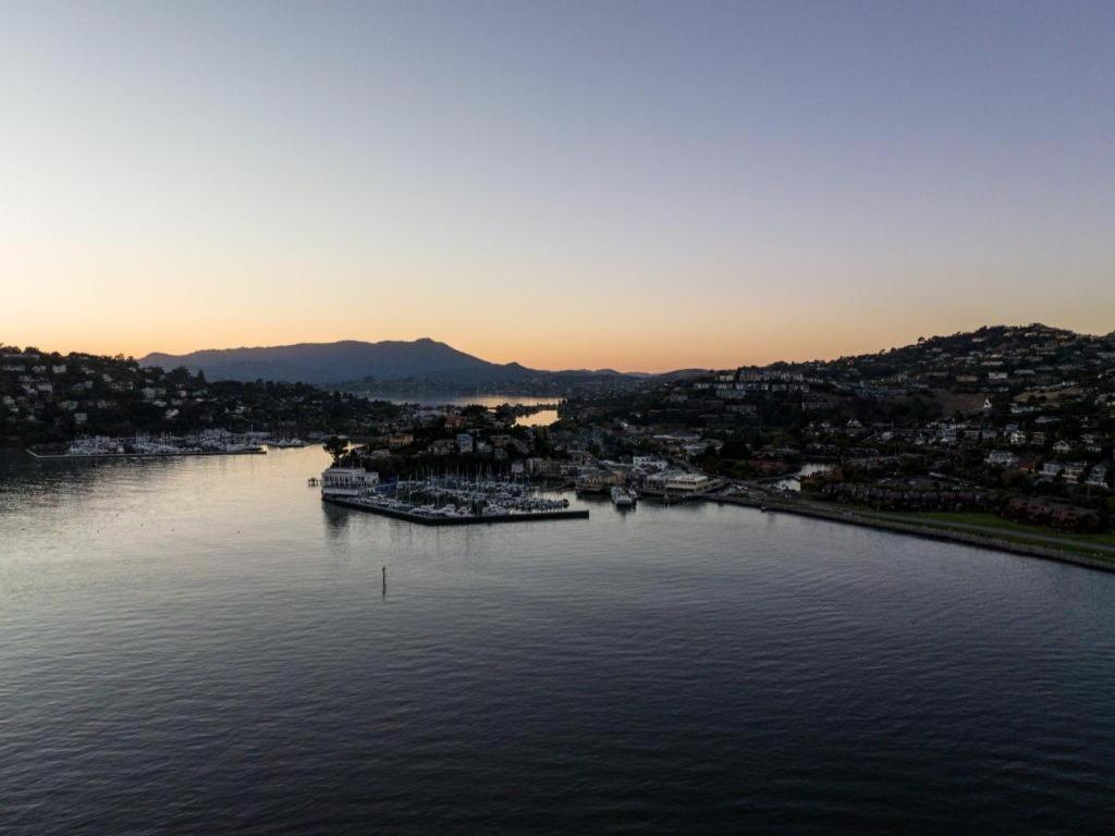 Marin Suites Hotel Corte Madera Luaran gambar